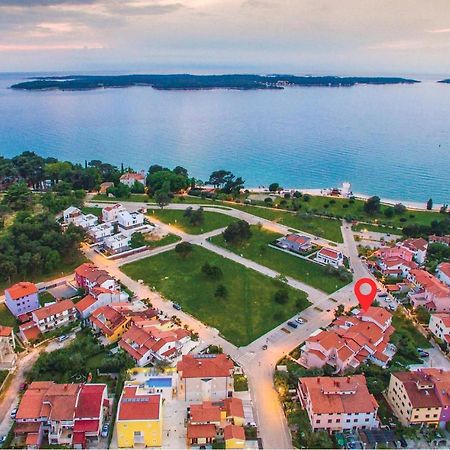 Lovely Apartment In Fazana With House Sea View Bagian luar foto